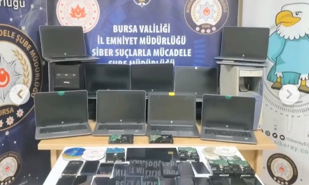 Bursa Polisi Çağrı merkezi çetesini çökertti