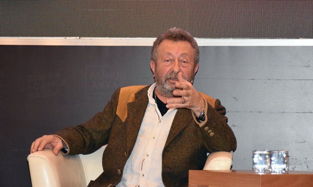 ERKAN CAN ÇOCUKLUĞUNUN BURSA'SINI ANLATTI