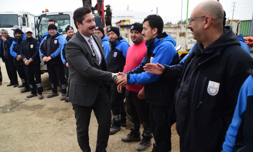 BAŞKAN ERCAN ÖZEL TEMİZLİK İŞÇİLERİYLE BİR ARAYA GELDİ