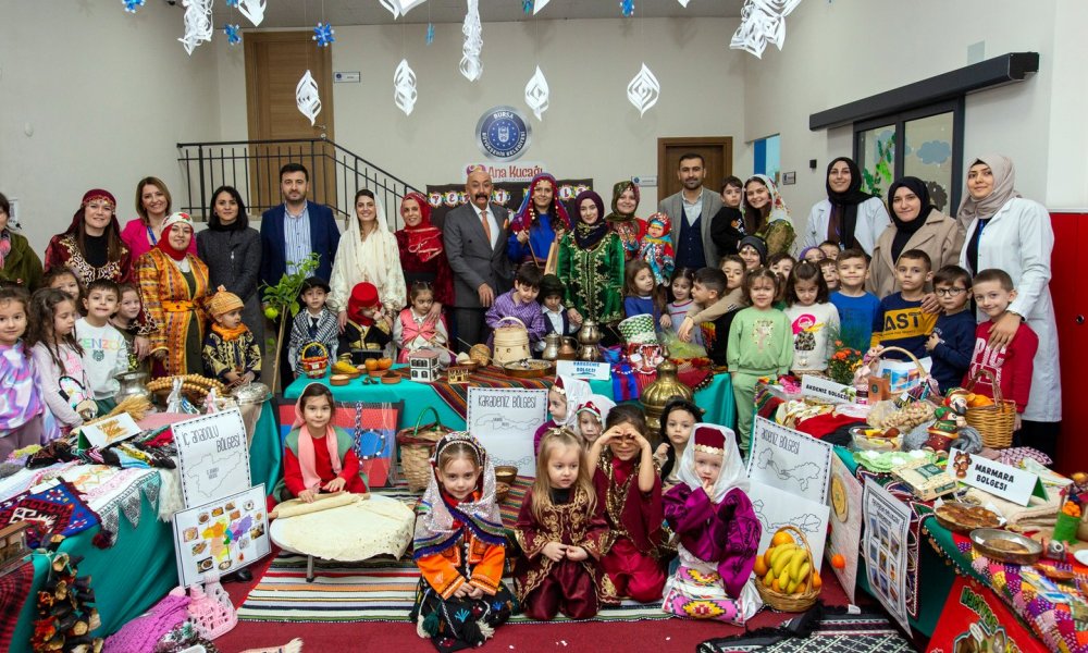 ANA KUCAĞI'NDA YERLİ MALI HAFTASI