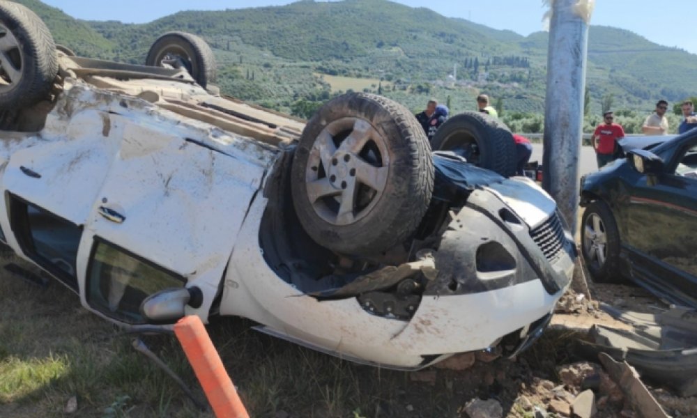 TOGG KAVŞAĞINDA KAZA, 1 ÖLÜ 4 YARALI
