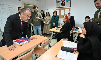 BÜYÜKŞEHİR'İN BURSLARINA REKOR BAŞVURU